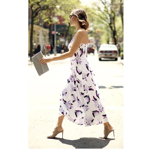 Banana Republic | Floral Pintuck Dress - Picture 2 of 13